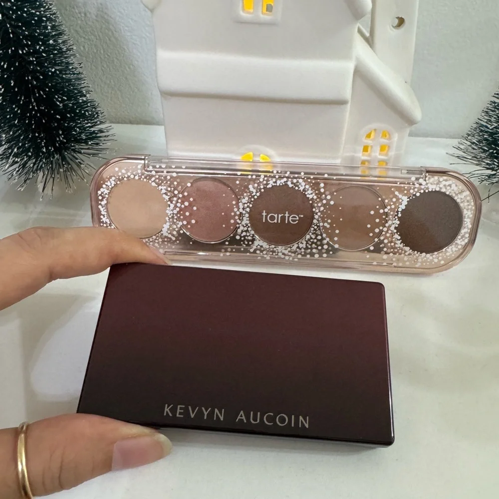 Kevyn Aucoin THE NEO HIGHLIGHTER SAHARA AND TARTE EYESHADOW PALETTE